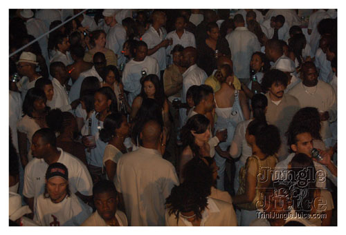 xclusv_creamsicle_2007-155