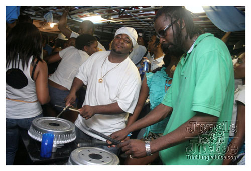 babyblue_boatride2k8-023