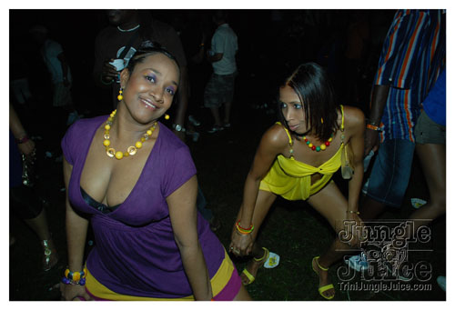 beach_house_carnival_2008_pt2-186