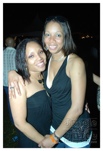 beach_house_carnival_2008_pt2-225