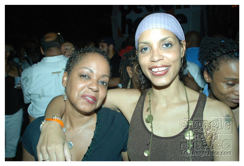 beach_house_carnival_2008_pt2-227