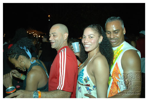 beach_house_carnival_2008_pt2-243