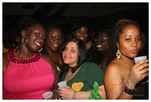 black_and_gold_mar29-128