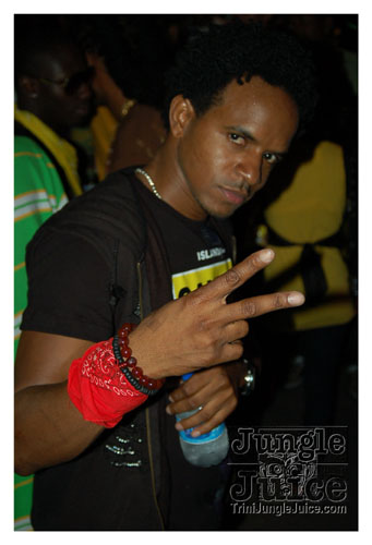 caution_2k8-026