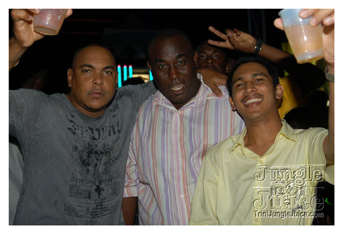 caution_2k8-032