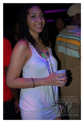 caution_2k8-052