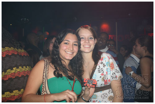 dushi_yiu_2008-027