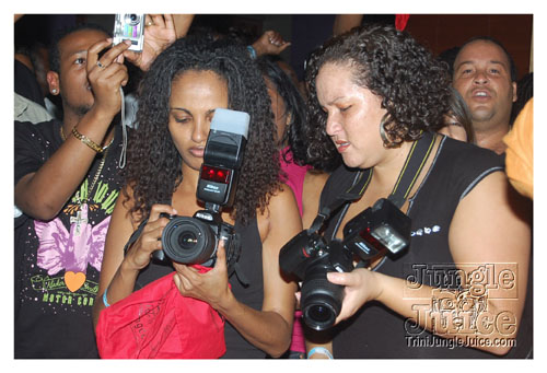 friends_miami_carnival_oct08-135