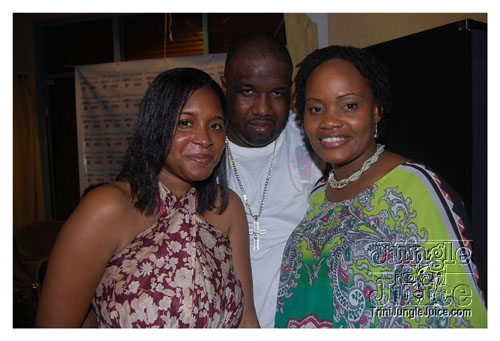 friends_miami_carnival_oct08-156
