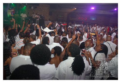 glow_trinidad-2008-121