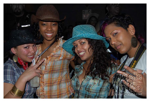 gyal_farm_08-002