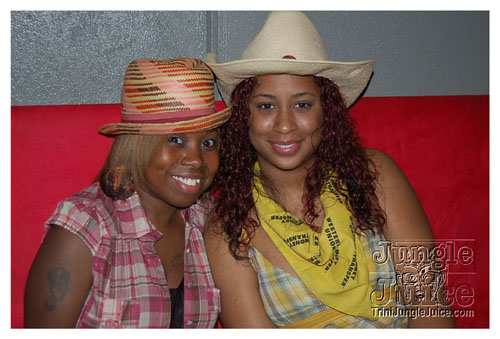 gyal_farm_08-007