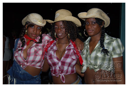 gyal_farm_08-034