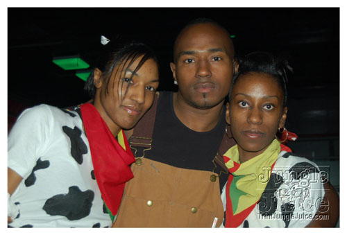gyal_farm_08-081