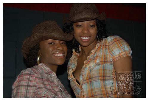 gyal_farm_08-082
