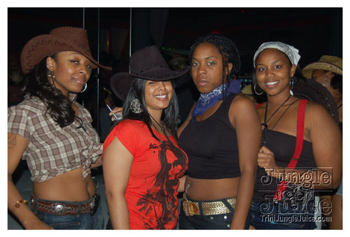 gyal_farm_08-124