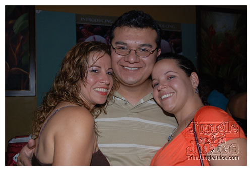 imij_and_co_unplugged_may08-033