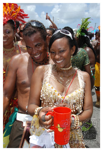 kadooment_day_2008_pt1-174