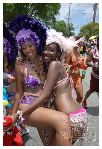 kadooment_day_2008_pt1-190