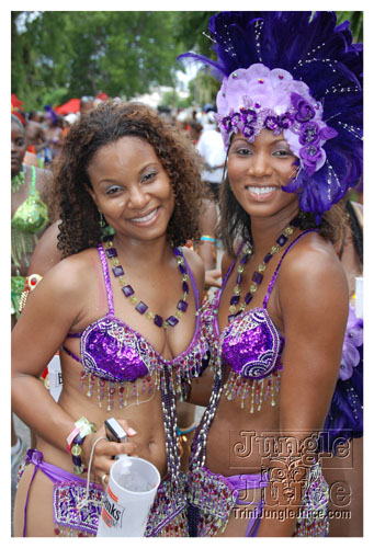 kadooment_day_2008_pt1-195