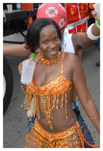 kadooment_day_2008_pt1-219