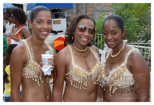 kadooment_day_2008_pt1-221