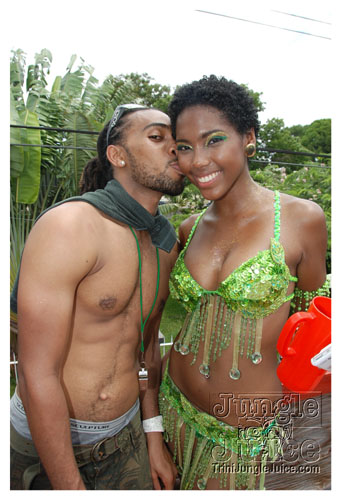 kadooment_day_2008_pt1-227