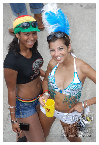 kadooment_day_2008_pt1-239