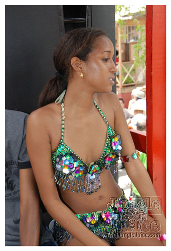 kadooment_day_2008_pt1-242