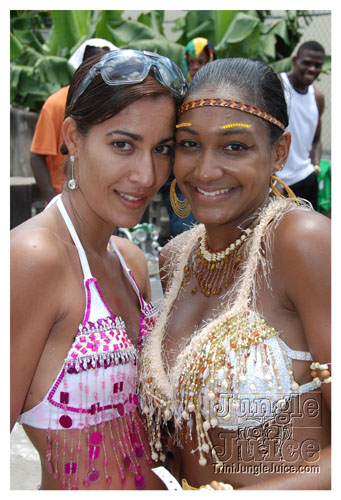 kadooment_day_2008_pt1-251