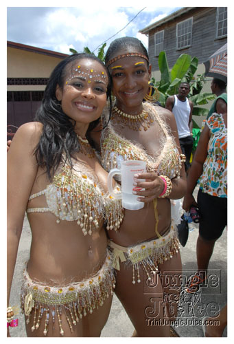 kadooment_day_2008_pt1-253