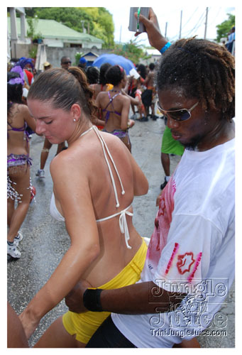 kadooment_day_2008_pt2-167