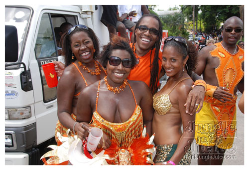 kadooment_day_2008_pt2-178