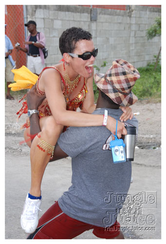 kadooment_day_2008_pt2-182