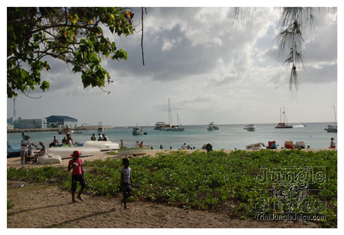 kadooment_day_2008_pt2-243