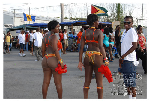 kadooment_day_2008_pt2-255