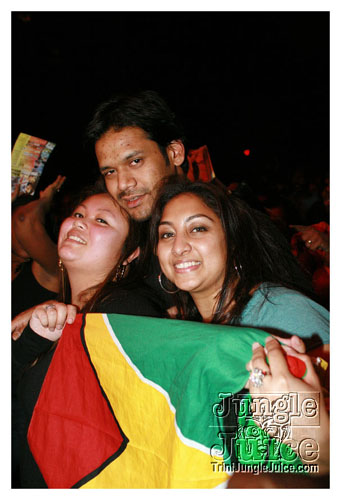 machel_montano_msg_2008-052