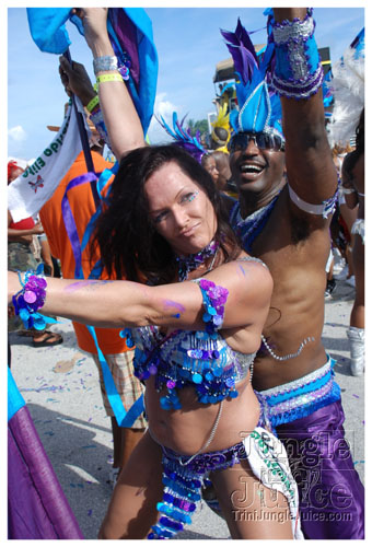 miami_carnival_2008_pt1-037