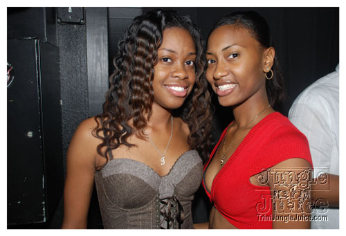 naked_2008-094