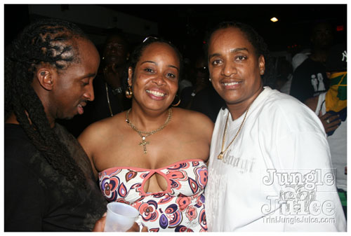 official_red_eye_oct11-069