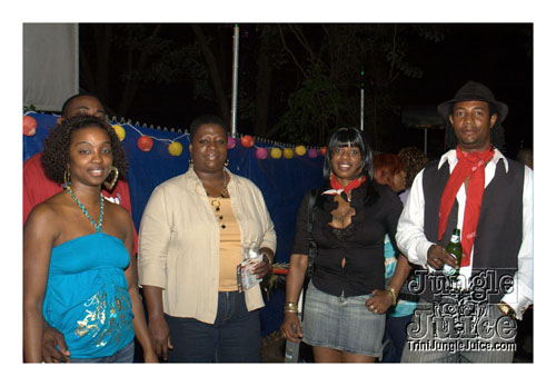round_up_may10-004
