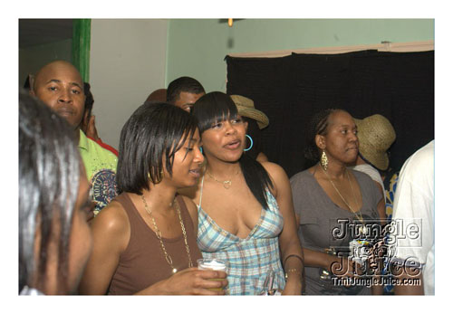 round_up_may10-082