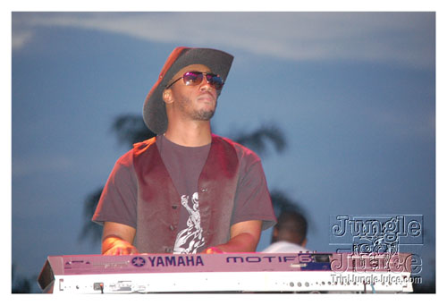 tampabay_carnival_2008_sun-262