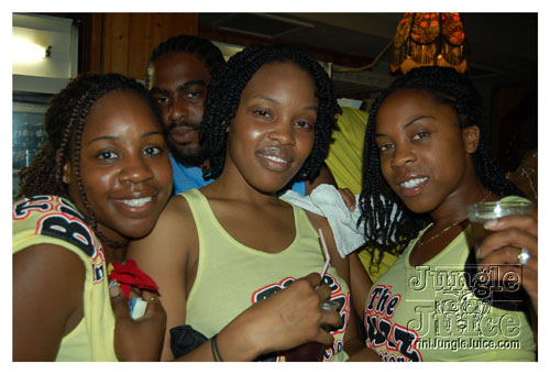 buzz_intl_jun14-052