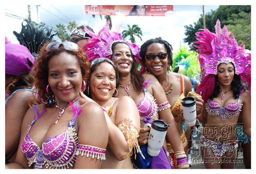 tribe_tue_2008_pt2-384
