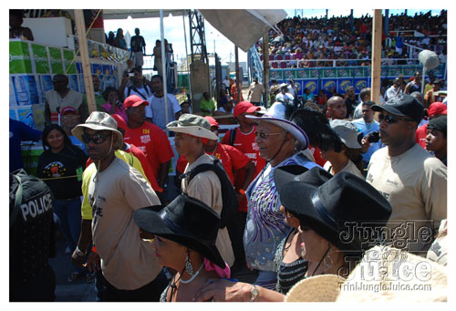 tribe_tue_2008_pt1-284