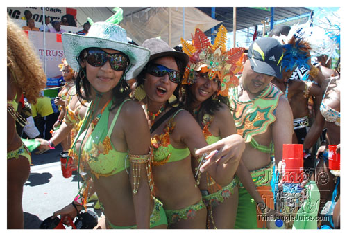 tribe_tue_2008_pt1-317
