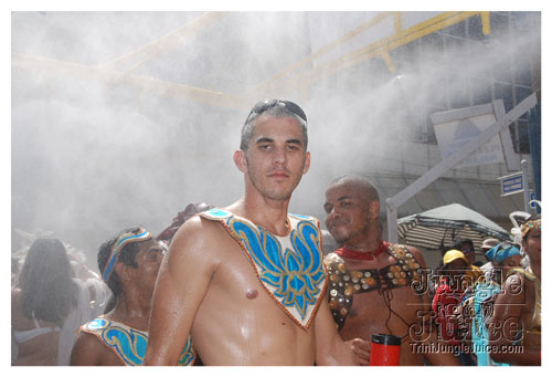 tribe_tue_2008_pt2-349