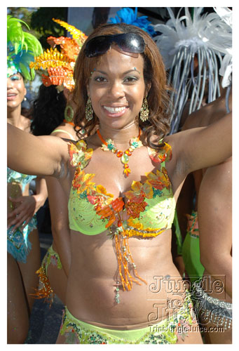 tribe_tue_2008_pt2-415