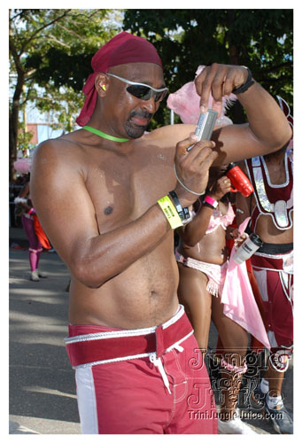 tribe_tue_2008_pt2-428